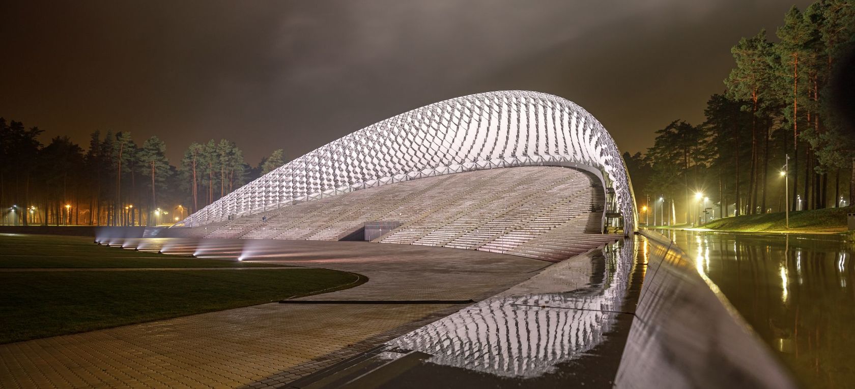 Arī Kultūras un atpūtas parks "Mežaparks" iemirdzas pilsētvides noformējumā! 